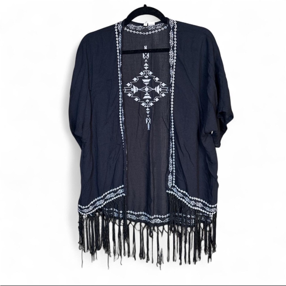 Japna Black Top with White Embroidery